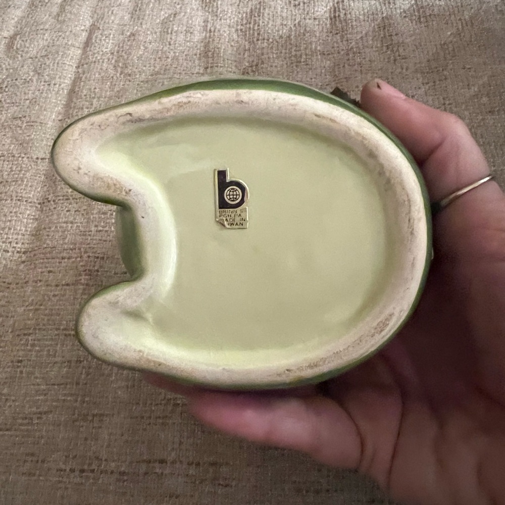 Vintage 70s–80s Brinn’s Ceramic Frog Planter - Picture 7 of 8